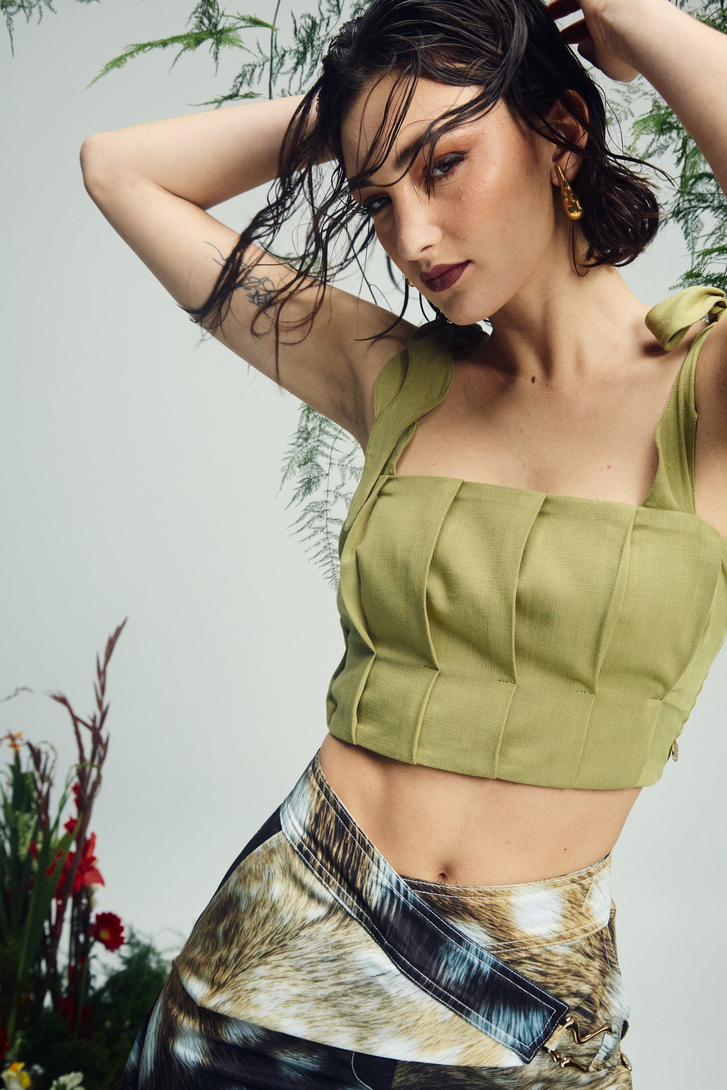 LUCIDUM OLIVE TOP