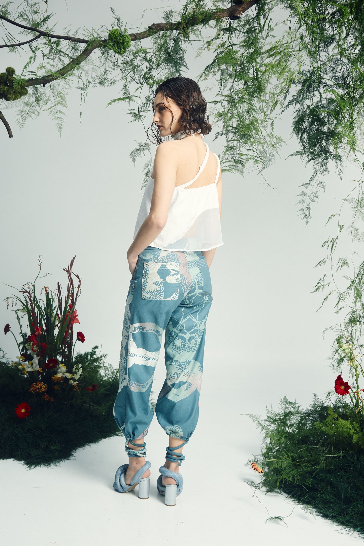 YACARE IVORY TOP