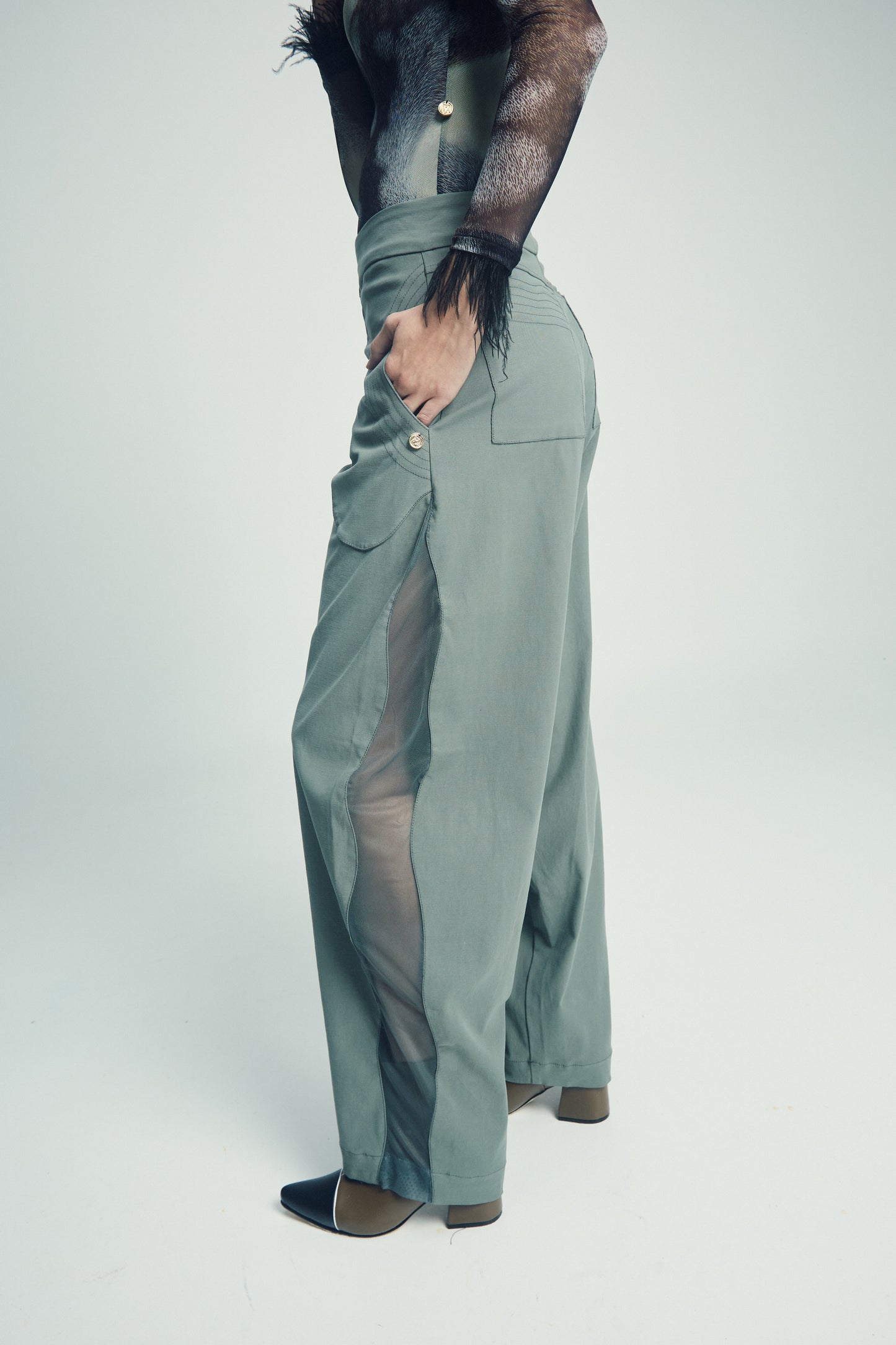 LOOMA PANT